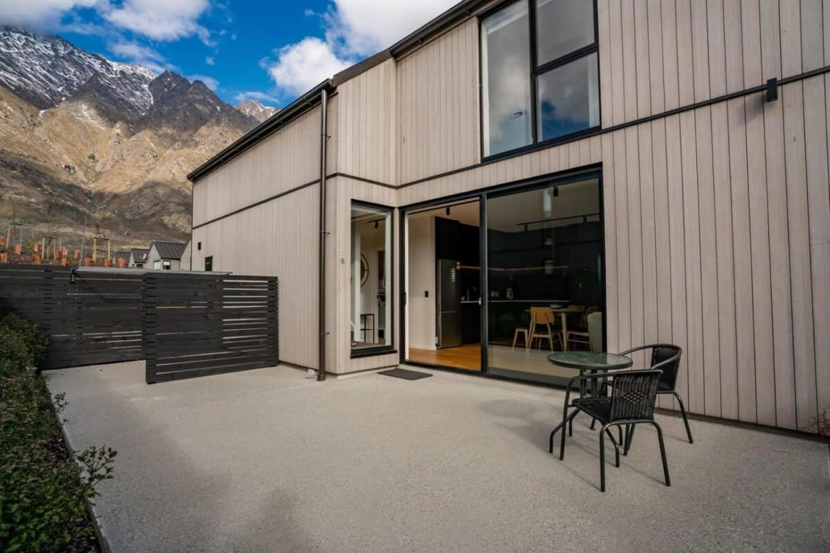 Nestled Below The Remarkables Queenstown Kültér fotó