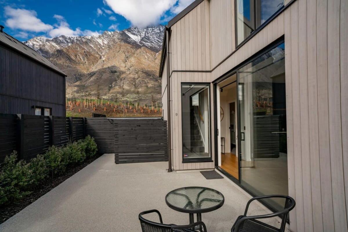 Nestled Below The Remarkables Queenstown Kültér fotó